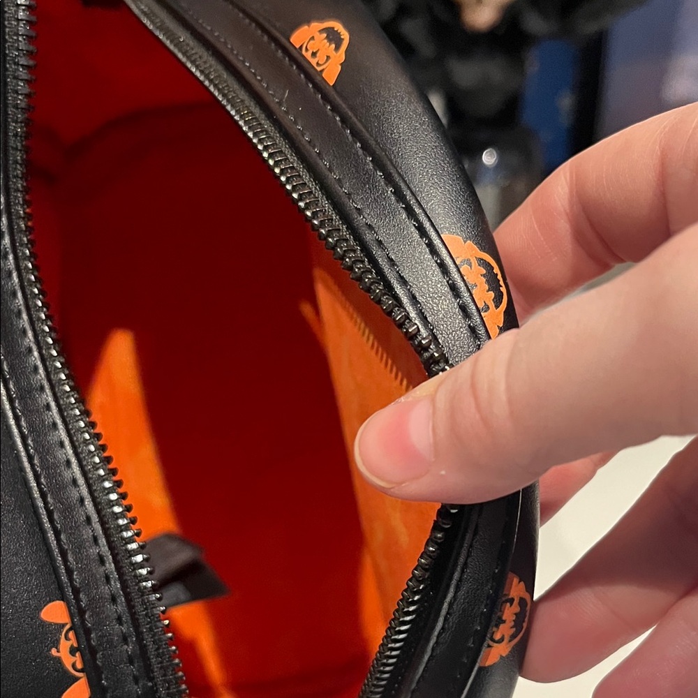 Loungefly Black and Orange Halloween Stitch Pumpkin Mini Backpack - Picture 6 of 7